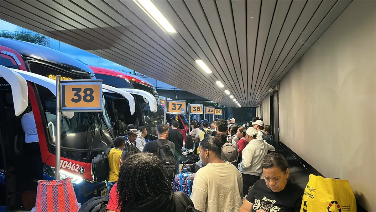 Más de 3.600.000 viajeros se movilizarán por las terminales de transporte de Medellín durante las vacaciones de mitad de año